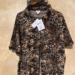 NWT LuLaRoe Charlie Button-up leopard shirt XL